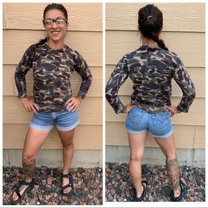 1997 carhartt cute sweater.